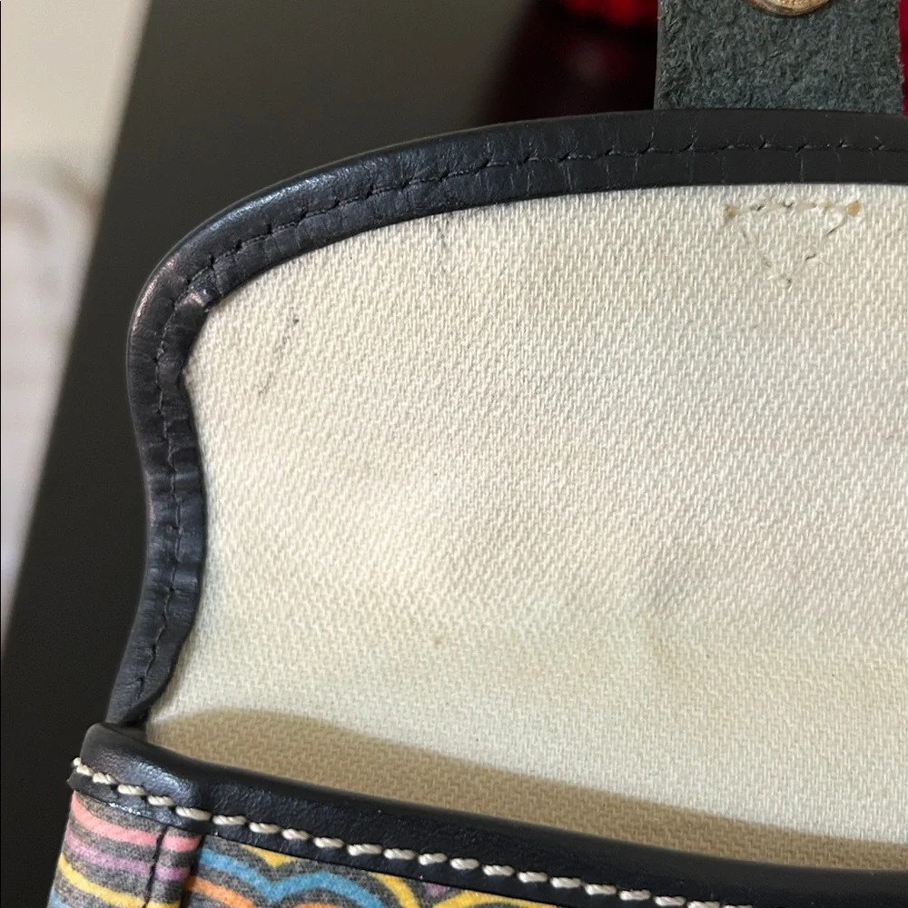 SOLD Dooney and Bourke Vintage Scribble Graffiti Wristlet - Made in the USA - Picture 9 of 16